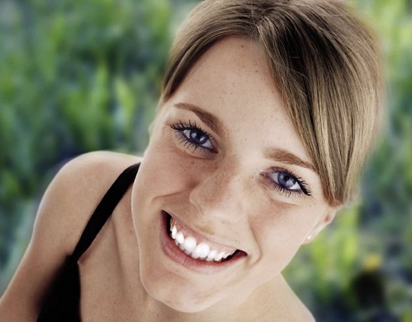 Ästhetische Zahnheilkunde für weiße und gesunde Zähne.